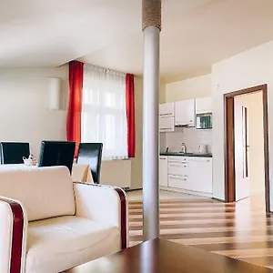 Riverside Thalia Apartmán