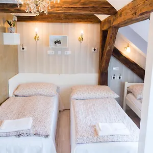 Aparthotel Alice House
